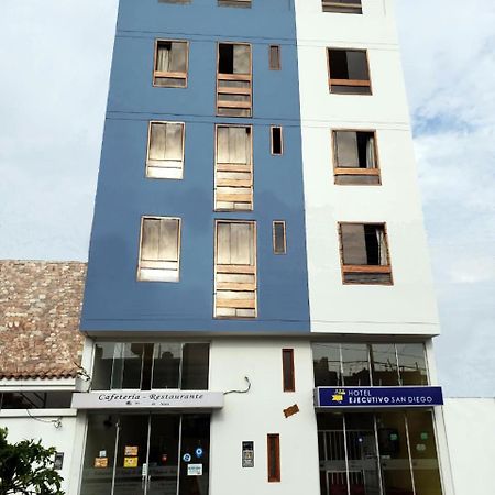 Hotel Ejecutivo San Diego Trujillo Eksteriør billede