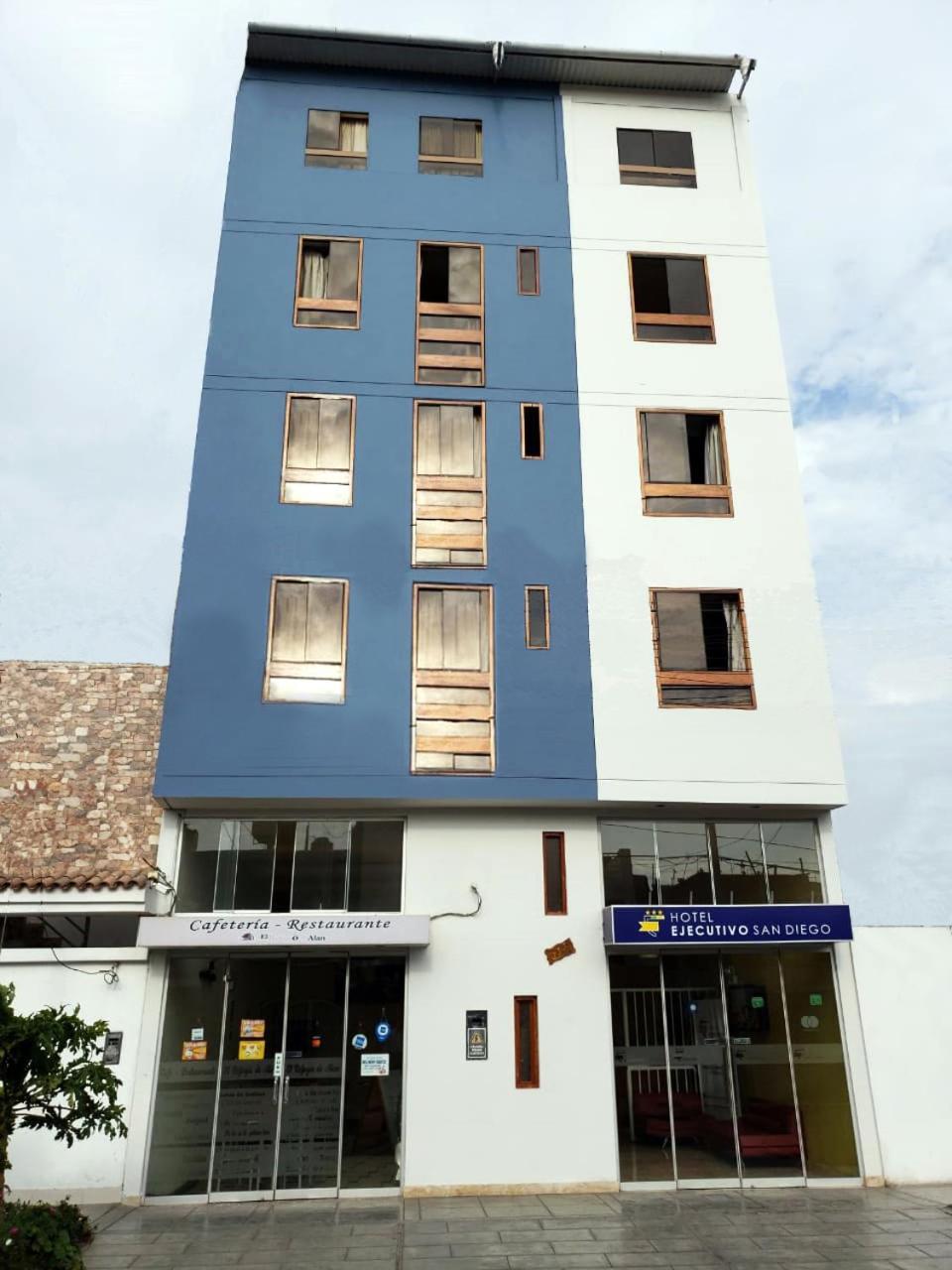 Hotel Ejecutivo San Diego Trujillo Eksteriør billede